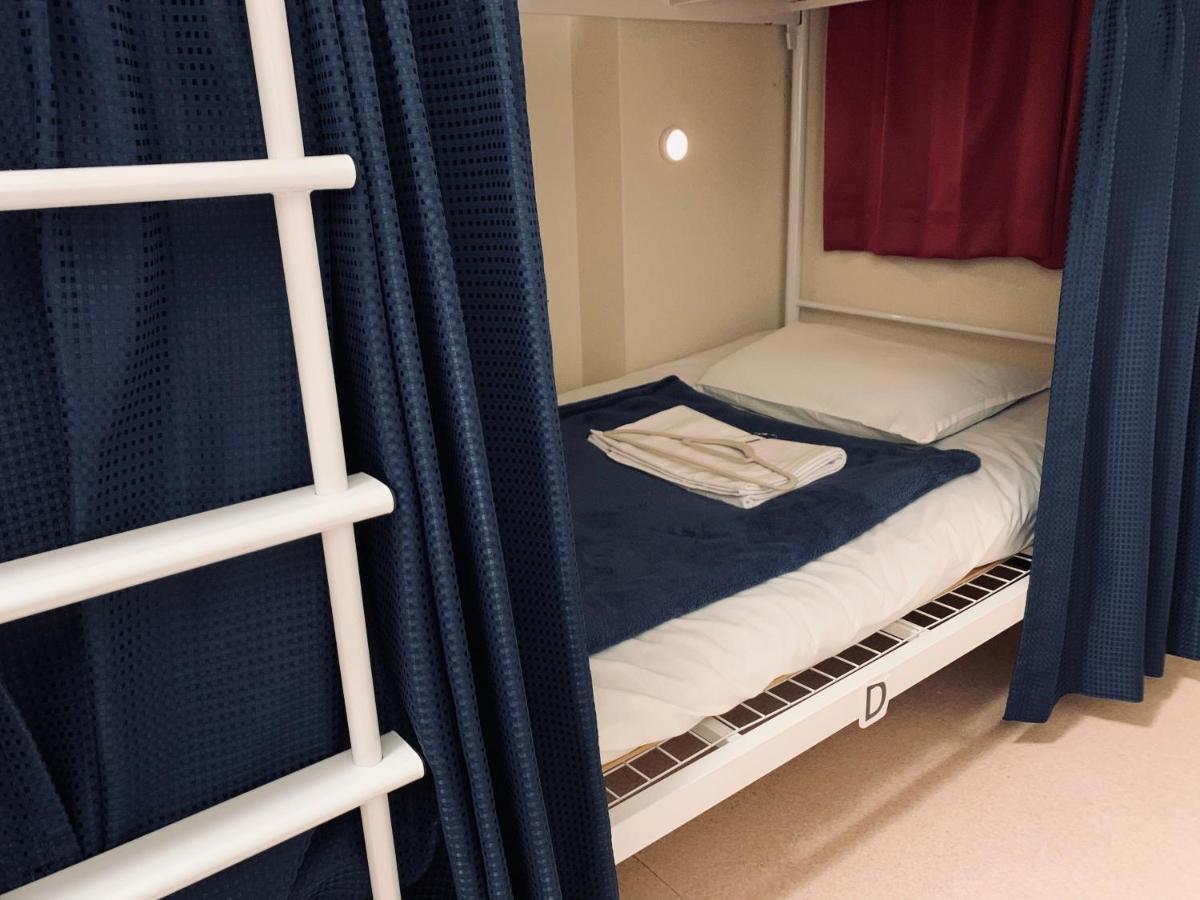 Guesthouse Shiawase Eki Fukuoka  Buitenkant foto