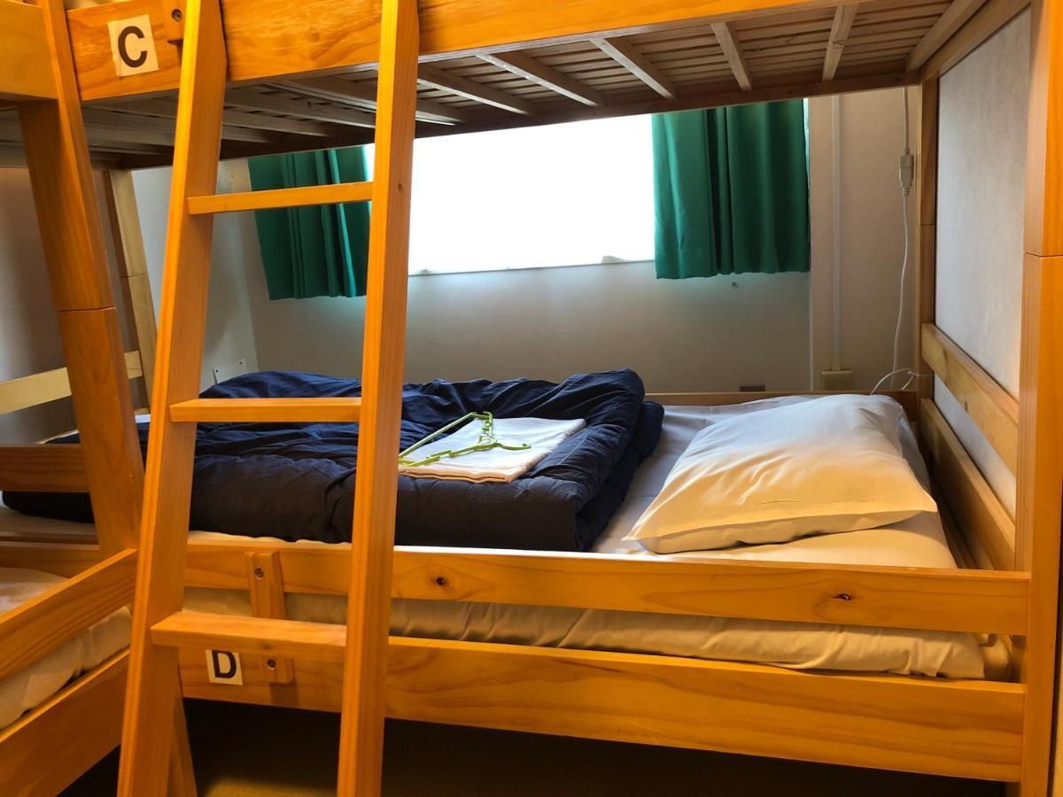 Guesthouse Shiawase Eki Fukuoka  Buitenkant foto
